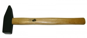 Молоток 800г с деревянной ручкой SKRAB 20208